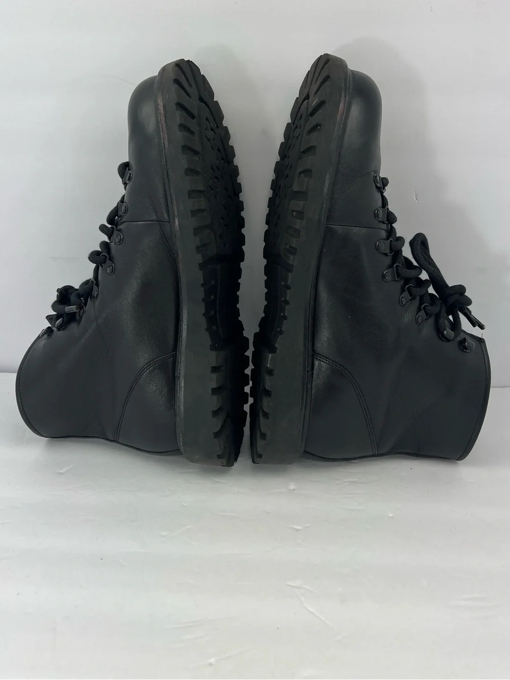 VINCE SAFI LACEUP BOOTS, BLACK UPPER LEATHER, SIZE US10, EU44